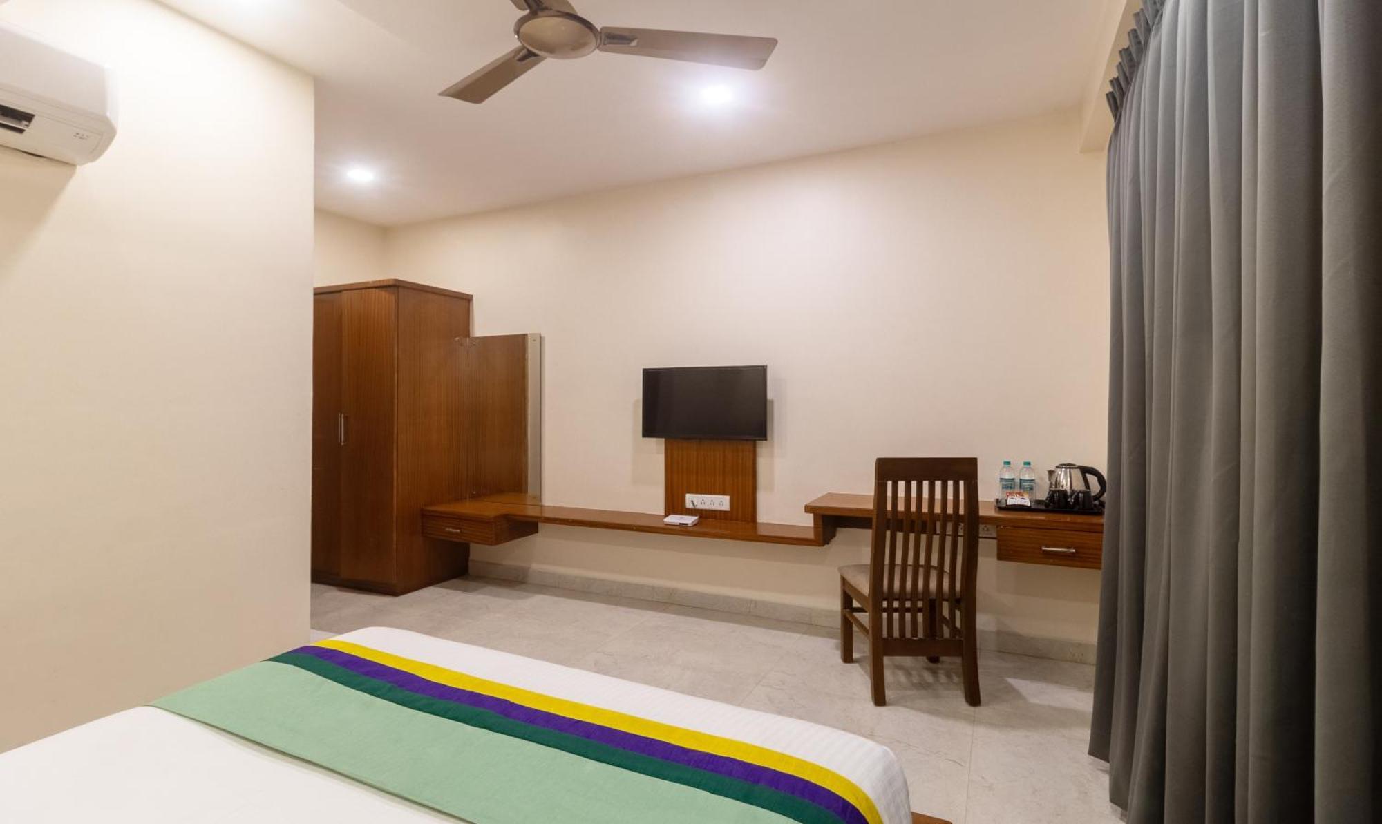 העיר בנגלור Treebo Anjani Fortune Suites מראה חיצוני תמונה
