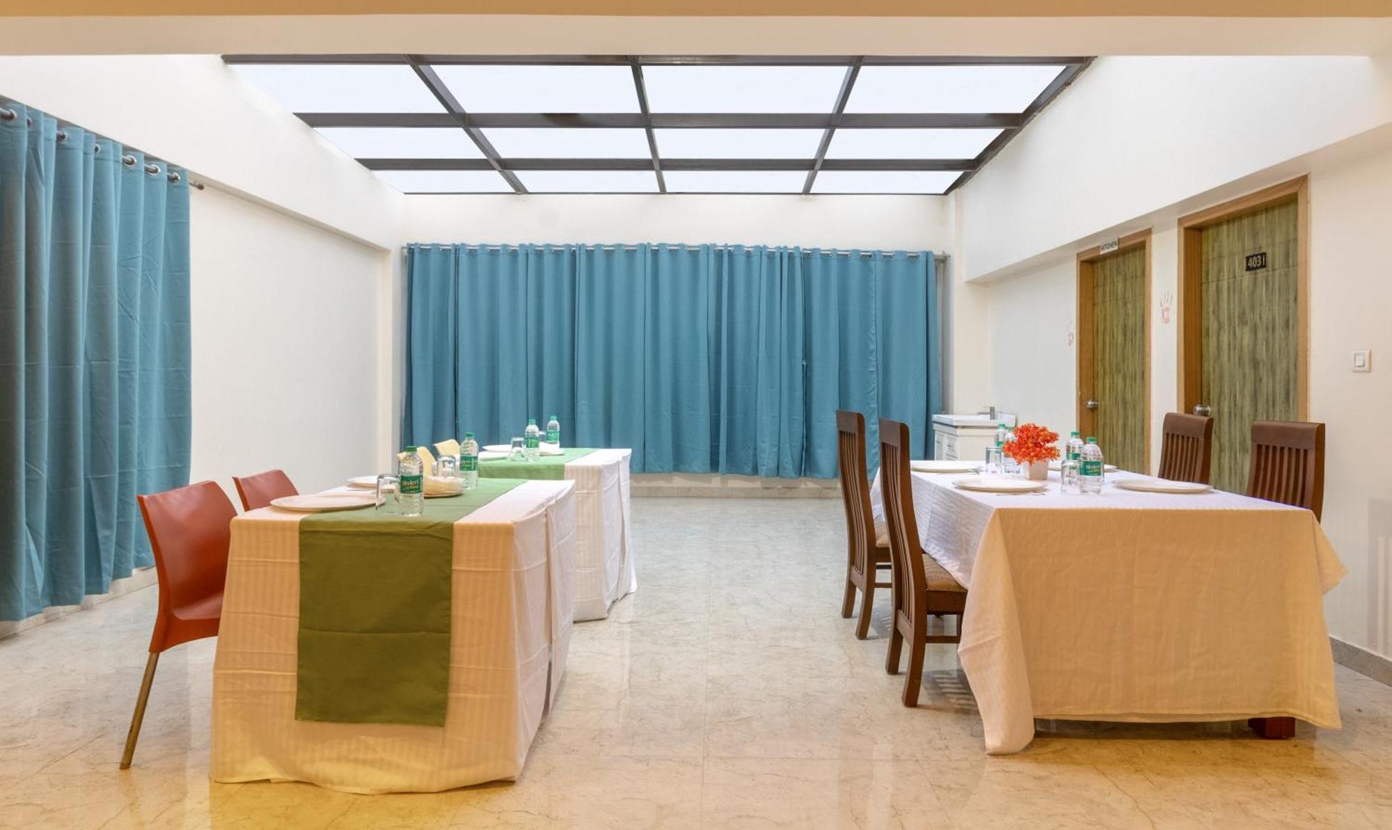 העיר בנגלור Treebo Anjani Fortune Suites מראה חיצוני תמונה