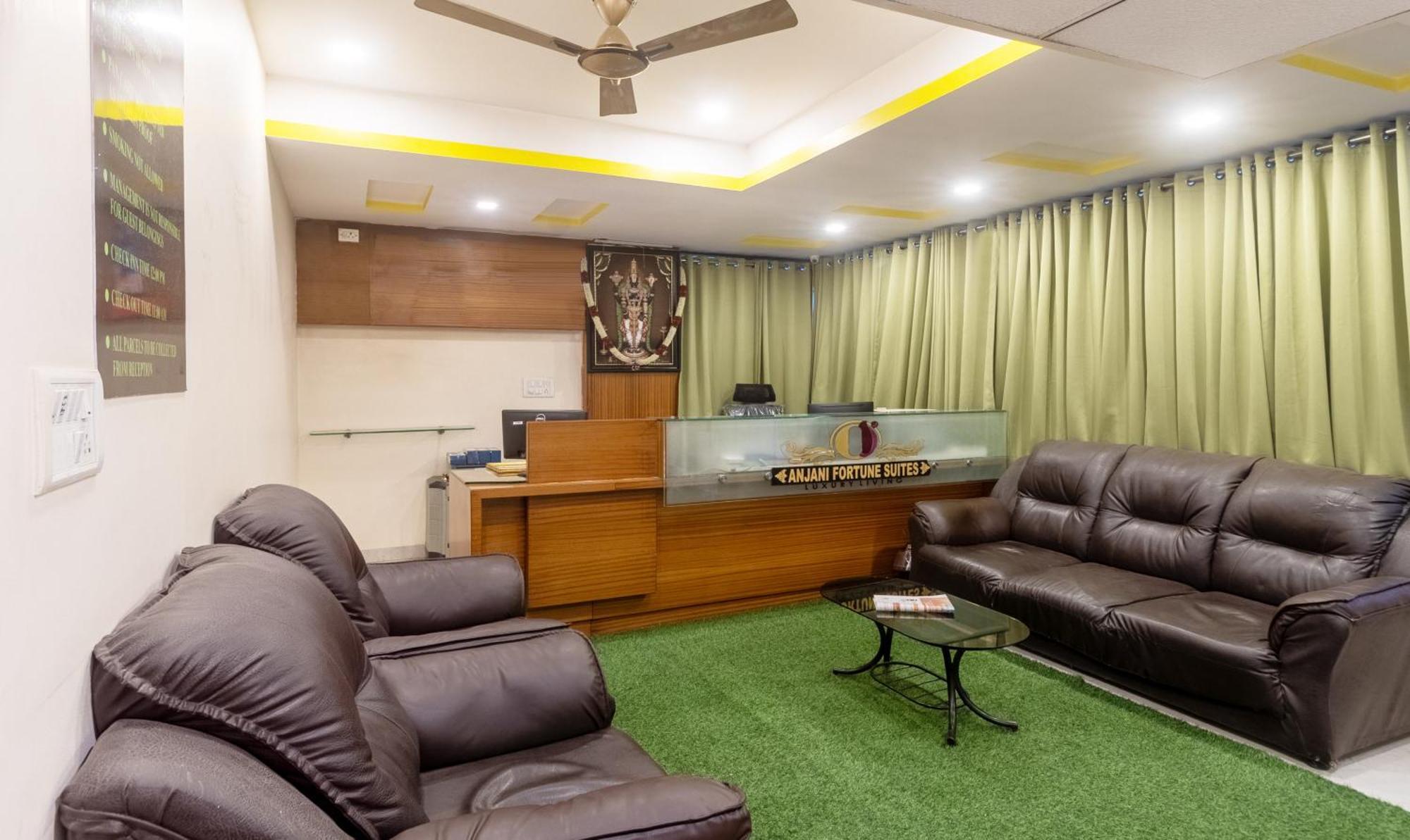העיר בנגלור Treebo Anjani Fortune Suites מראה חיצוני תמונה